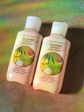 Bath & Body Works Waikiki Beach Coconut Lotion - Cream